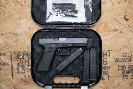 Glock 22 Gen4 40 S&W Police Trade-In Pistol w/Three Mags, Backstraps