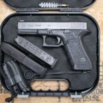 Glock 22 Gen4 40 S&W Police Trade-In Pistol w/Two Mags, Backstraps, Case