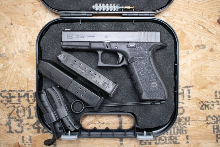 Glock 22 Gen4 40 S&W Police Trade-In Pistol w/Two Mags, Backstraps, Case