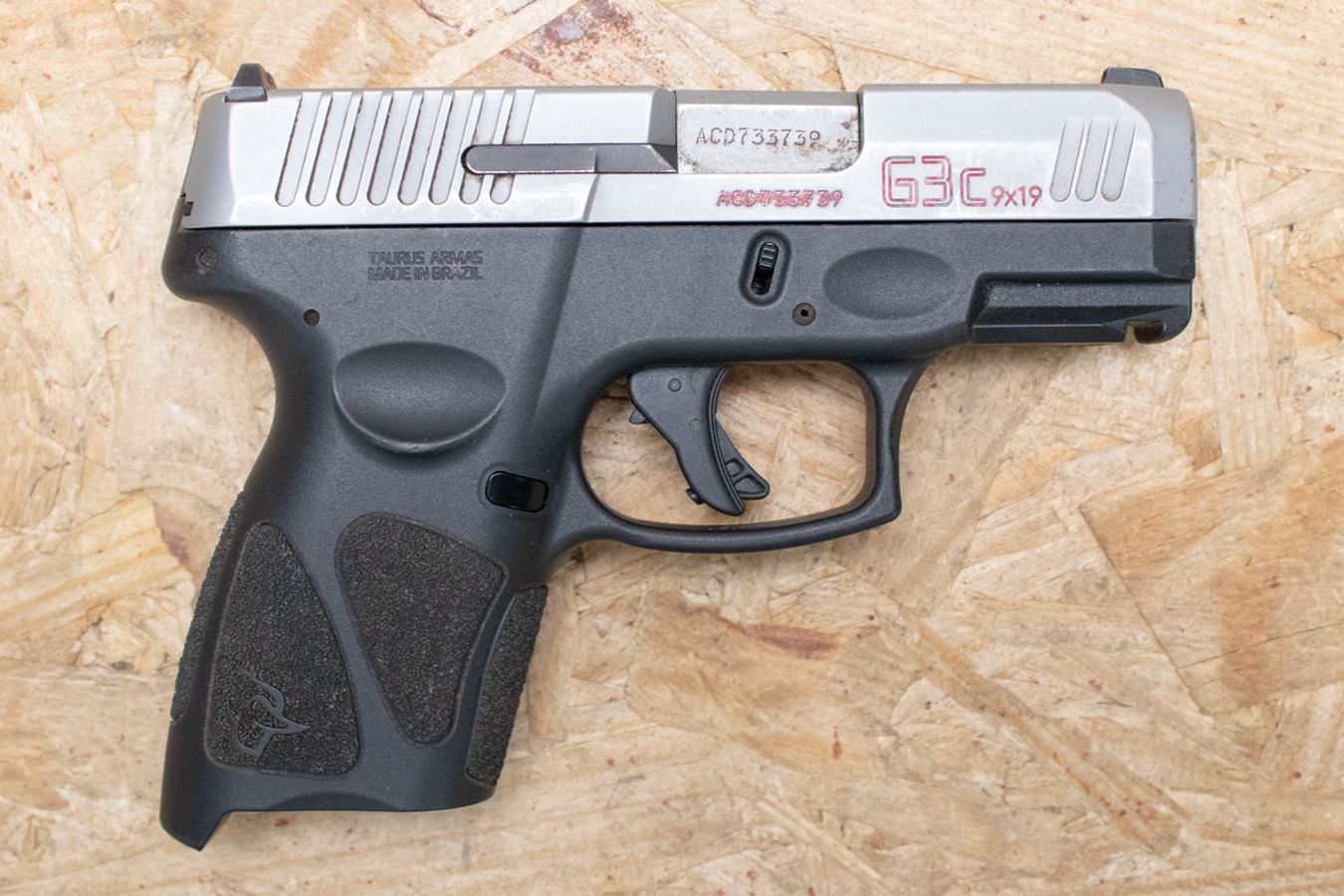 125688-default-l Taurus G3C 9mm Police Trade-In Pistol with Two-Tone Finish (Magazine Not Included)