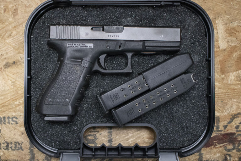 Glock 22 Gen3 40 S&W Police Trade-In Pistol with Three Magazines and Case