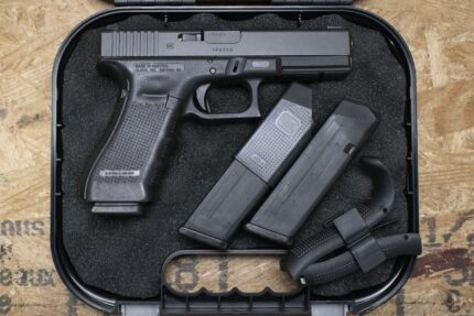 Glock Glock 17 Gen4 9mm Police Trade-In Pistol with Three Magazines, Case, and Backstraps