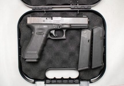 Glock 17 Gen4 9mm Police Trade-In Semi-Auto Pistol with Three Magazines