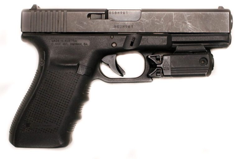 Glock 21 Gen 4 45 ACP Police Trade-In Pistol (Magazine Not Included)