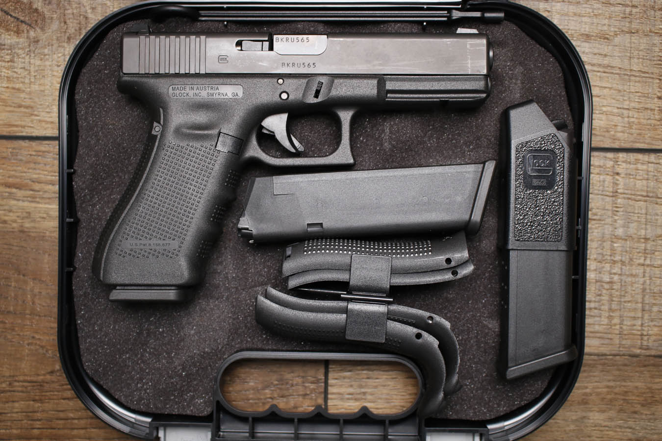 164101-default-l Glock 22 Gen 4 40 S&W Police Trade-In Pistol with Three Magazines and Original Box