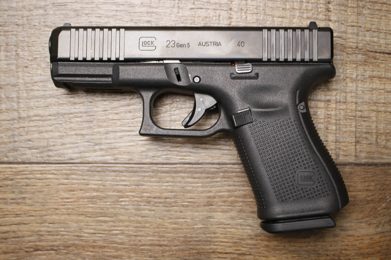 166746-default-l Glock 23 Gen 5 40 S&W Police Trade-In Pistol with Front Serrations