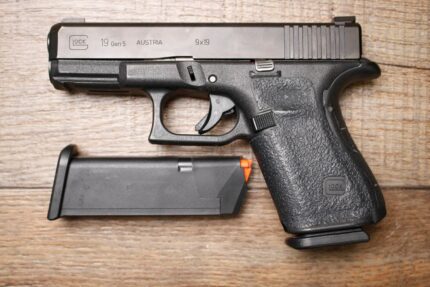 Glock 19 Gen5 9mm Police Trade-in Pistol with Stippling
