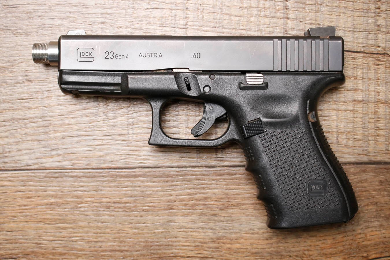 170084-default-l Glock 23 Gen 4 40 S&W Police Trade-In Pistol with Threaded Barrel (No Magazine)