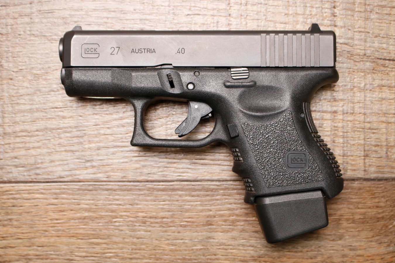 170400-default-l Glock 27 Gen 3 40 S&W Police Trade-In Pistol