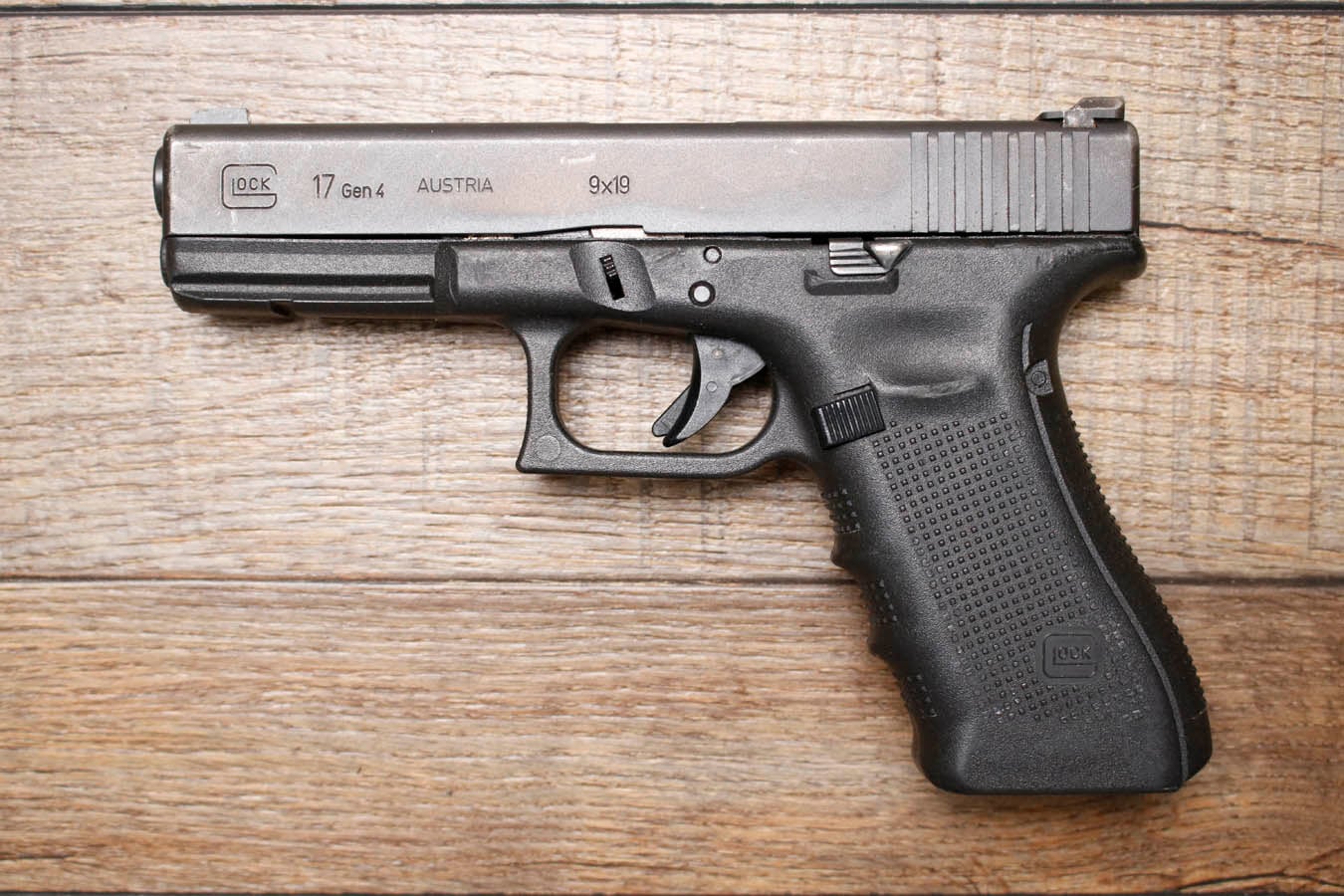 173687-default-l Glock 17 Gen 4 9mm Police Trade-In Pistol (No Magazine)