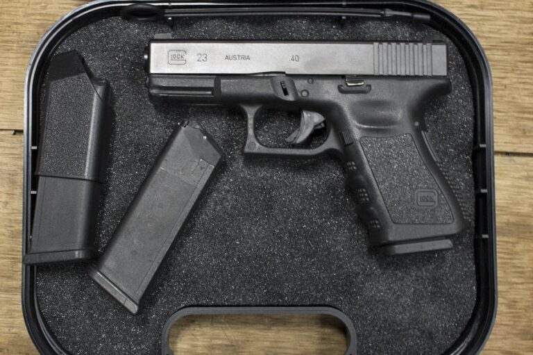 Glock 23 40 S&W Police Trade Pistols with 3 Mags (Gen3)