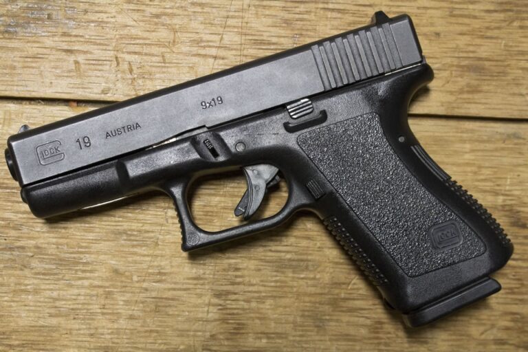 Glock 19 Gen2 9mm Police Trade-ins (Good Condition)