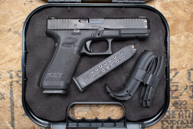 Glock 17 Gen5 9mm Police Trade-in Pistol with Two Mags, Backstraps, and Case