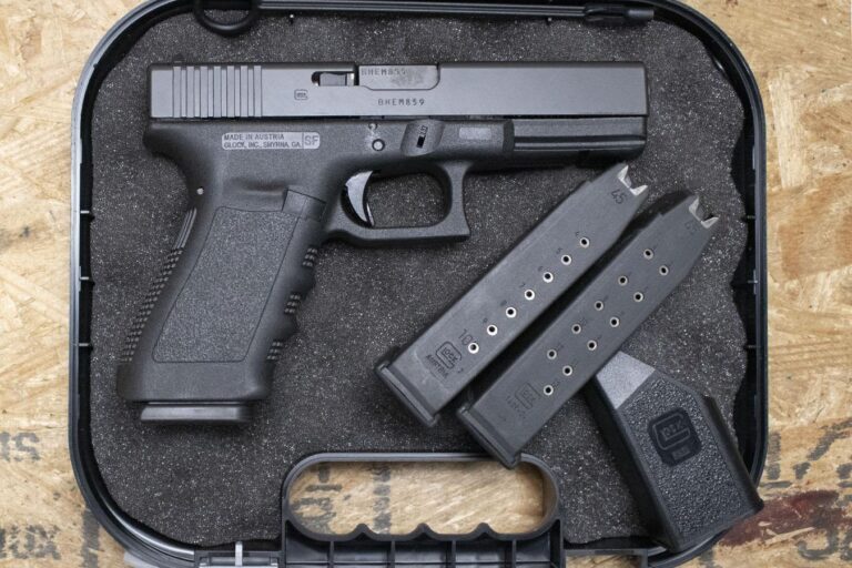 Glock 21SF Gen3 45ACP Police Trade-In Pistol with Three Magazines and Case