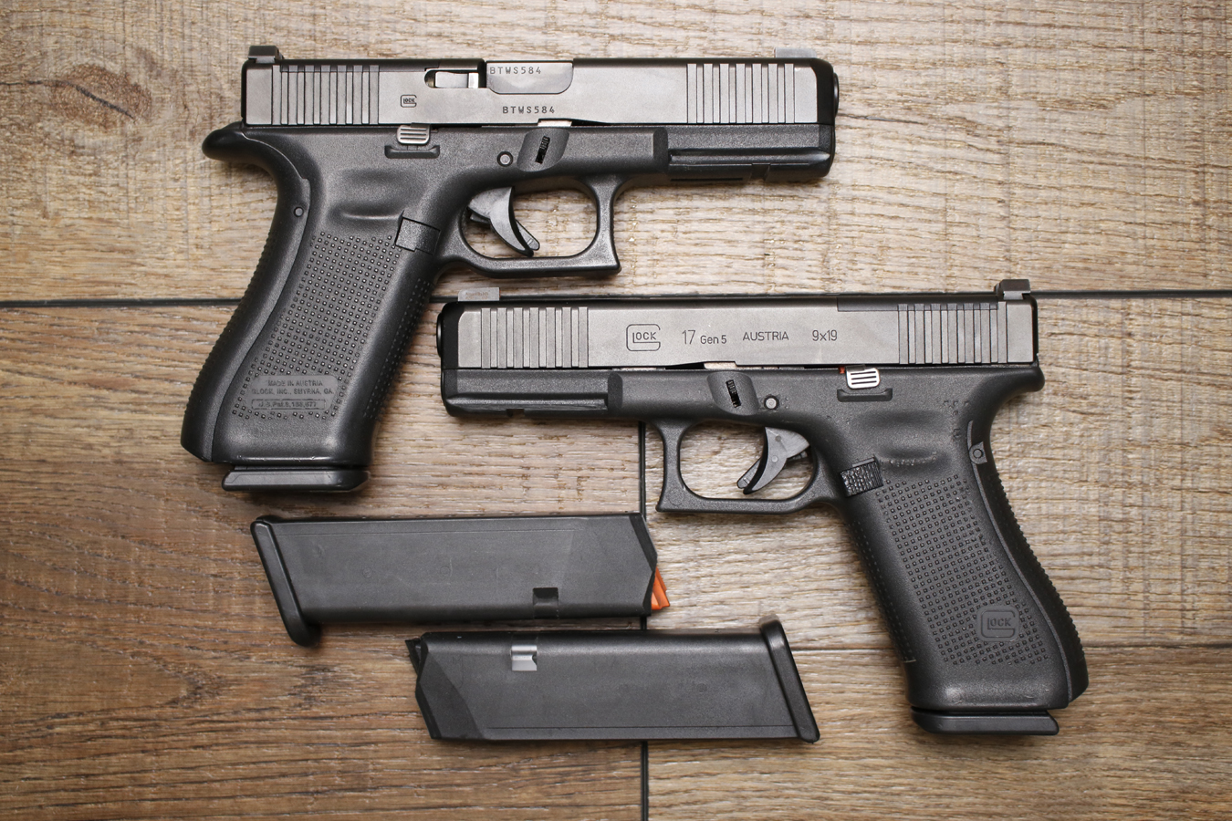 162483-default-l Glock 17 Gen5 MOS 9mm Optic Ready Police Trade-In Pistols with Night Sights and Front Slide Serrations (Good Condition)