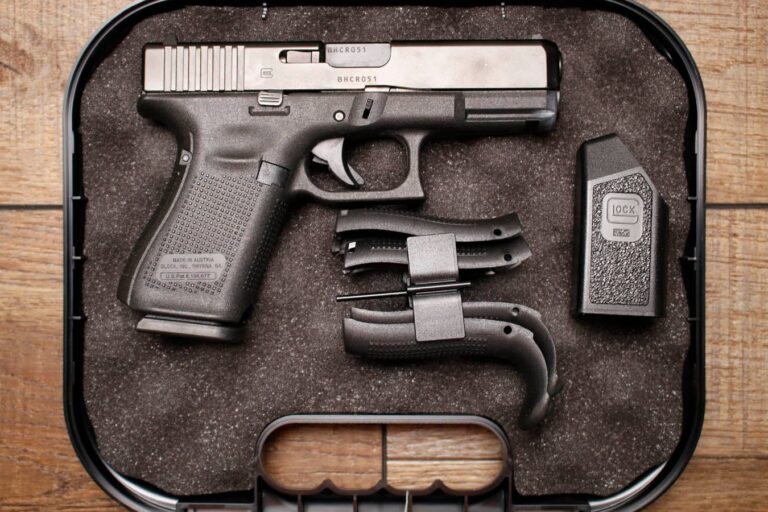Glock 19 Gen 5 9mm Police Trade-In Pistol with Box and One Magazine