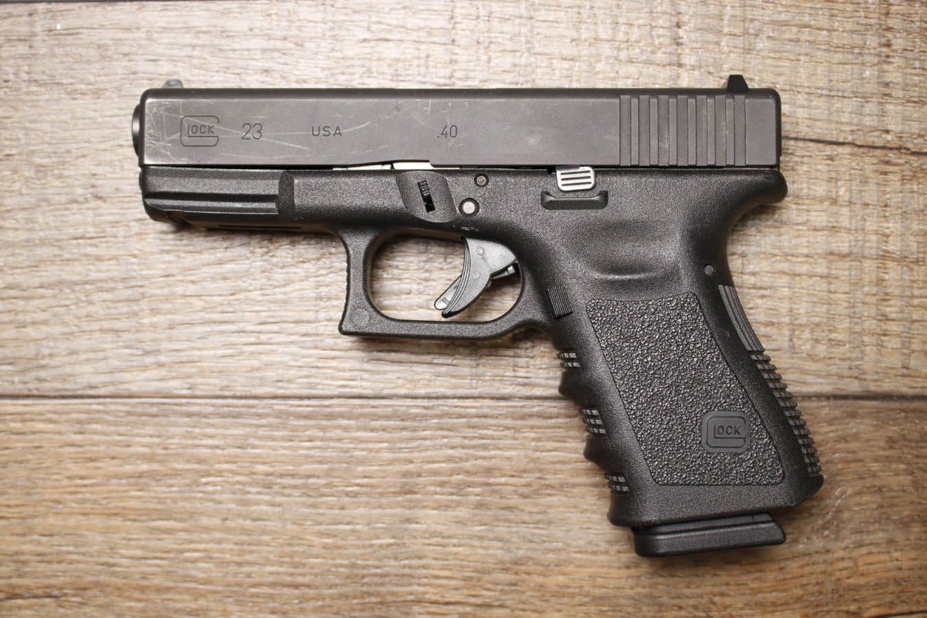 176608-default-l Glock 23 Gen 3 .40 S&W Compact Police Trade-In Pistol with 13rd Magazine