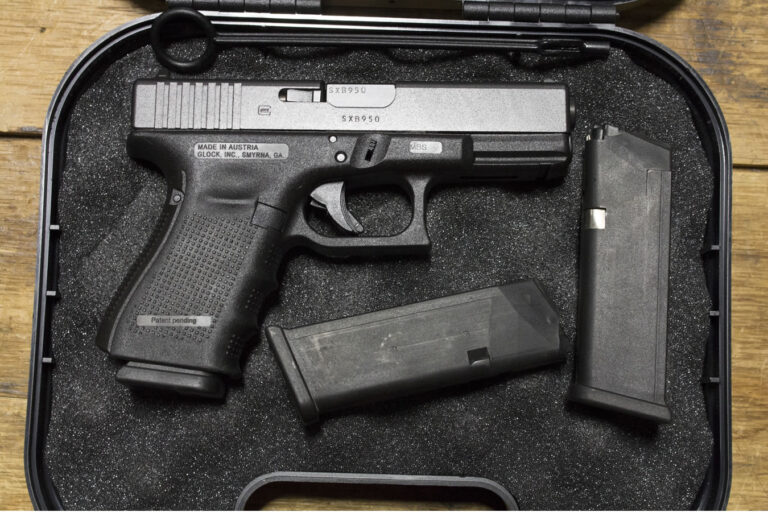 Glock 23 Gen4 40 S&W Police Trade-ins with 3 Mags and Original Box (Excellent Condition)