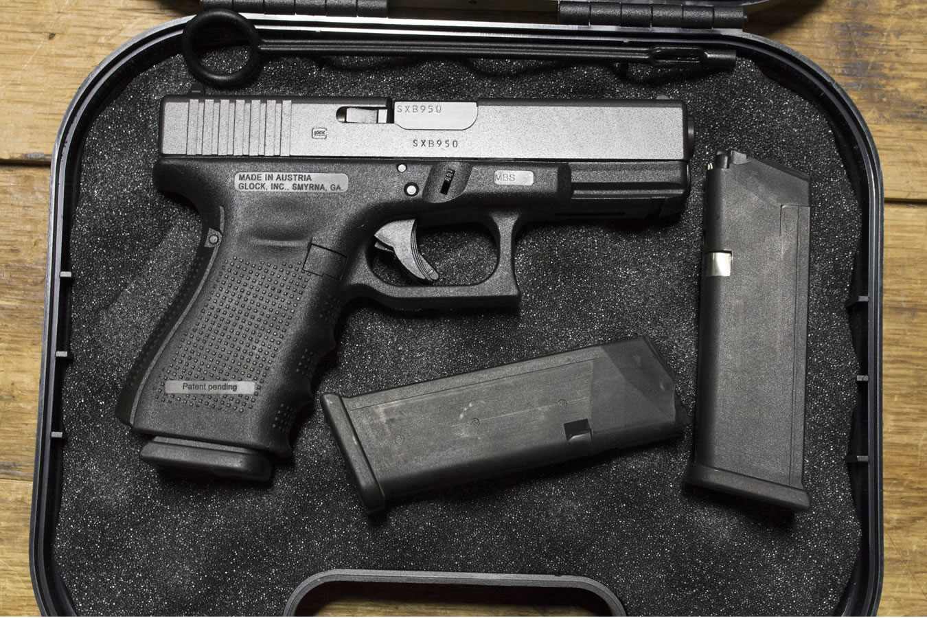 32116-default-l Glock 23 Gen4 40 S&W Police Trade-ins with 3 Mags and Original Box (Excellent Condition)