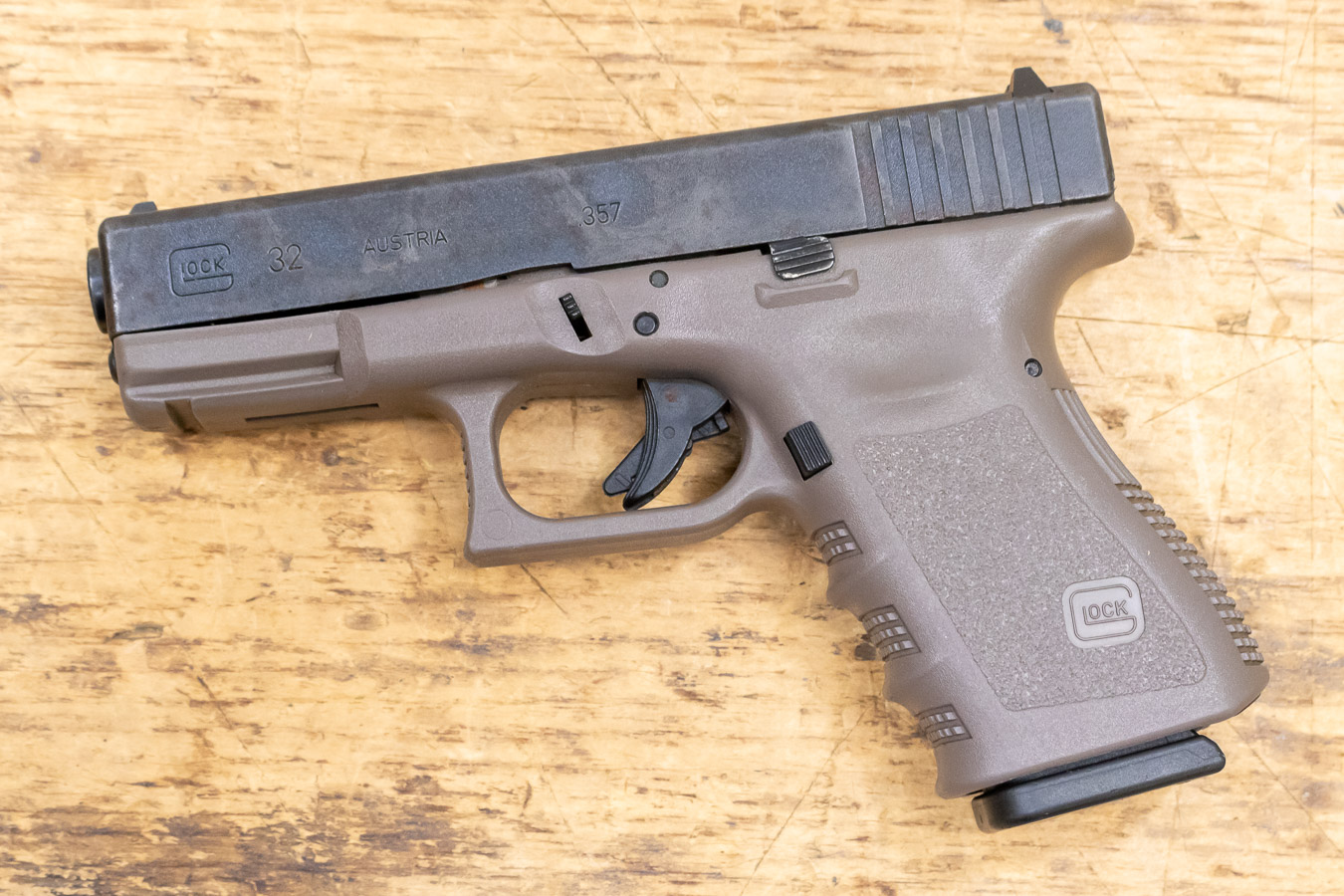 64370-default-l Glock 32 Gen3 357 SIG 13-Round Used Trade-in Pistol with FDE Frame