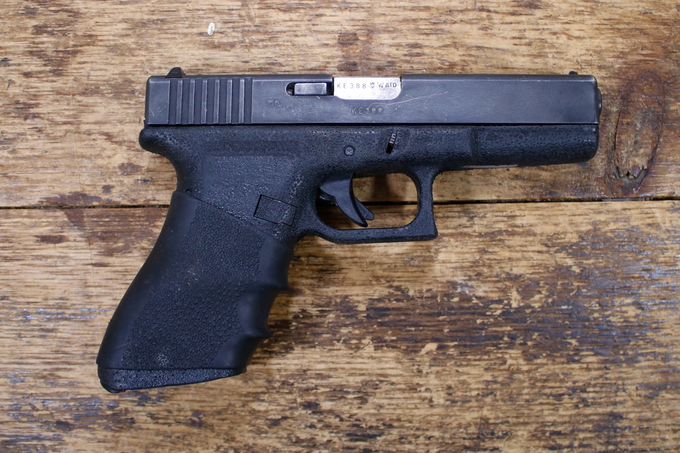 93918-default-l Glock 17 Gen 2 9mm Police Trade-In Pistol (No Magazine Included)