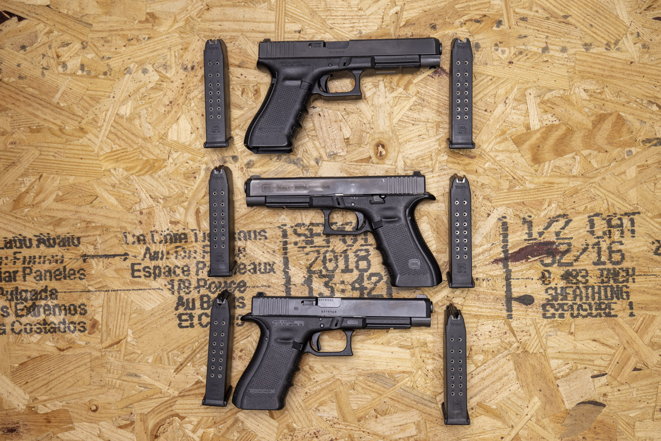 106978-default-l Glock 34 GEN4 9mm Police Trade-In Pistol with Night Sights (Good)