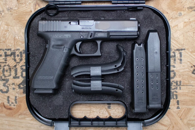 Glock 22Gen4 40 S&W Police Trade-In Pistols with Night Sights (New In Box)