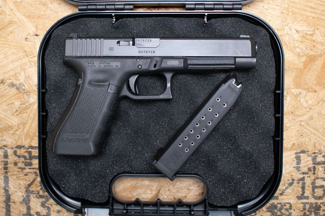120891-default-l Glock 34 Gen4 9mm Police Trade-In Pistol with Window-Cut Slide, Case