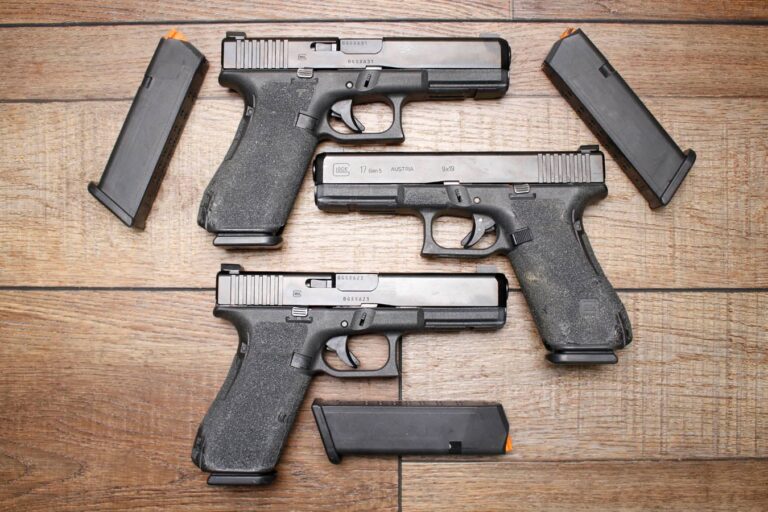Glock 17 Gen 5 9mm Police Trade-in Pistols with Night Sights and Stippling (Good Condition)