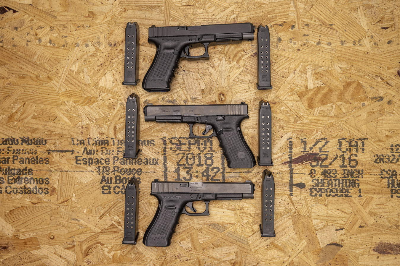 106977-default-l Glock 34 Gen4 9mm Police Trade-In Pistols with Night Sights (Very Good)