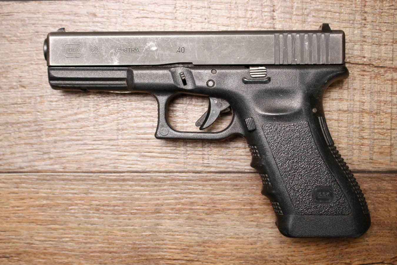 185776-default-l Glock 22 Gen 3 40 S&W Police Trade-In Pistol (No Magazine)